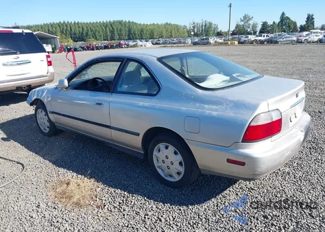 1996 Honda Accord Lx z USA, uszkodzony, nr VIN 1HGCD7230TA001943